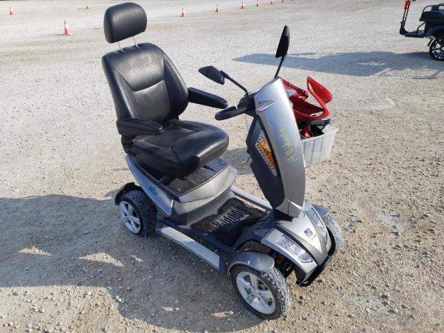 S12TMK1510004 - 2016 OTHER SCOOTER SILVER photo 1