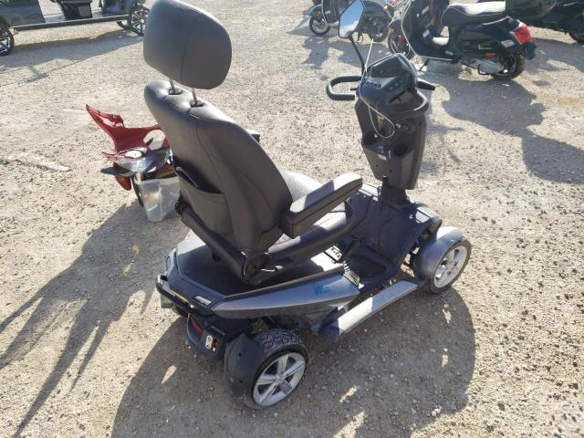 S12TMK1510004 - 2016 OTHER SCOOTER SILVER photo 4