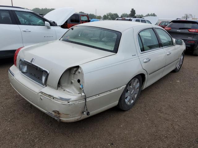 1LNHM83W14Y610434 - 2004 LINCOLN TOWN CAR ULTIMATE WHITE photo 3