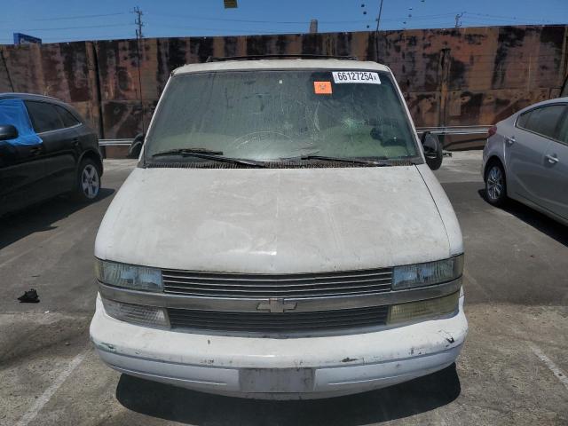 1GNDM19W01B137990 - 2001 CHEVROLET ASTRO WHITE photo 5