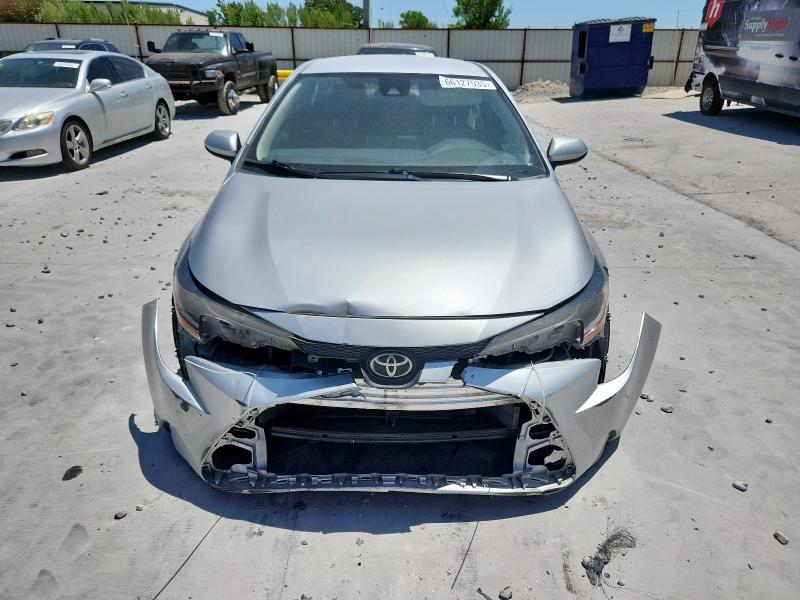 JTDEPRAE7LJ086681 - 2020 TOYOTA COROLLA LE 银色 照片 5