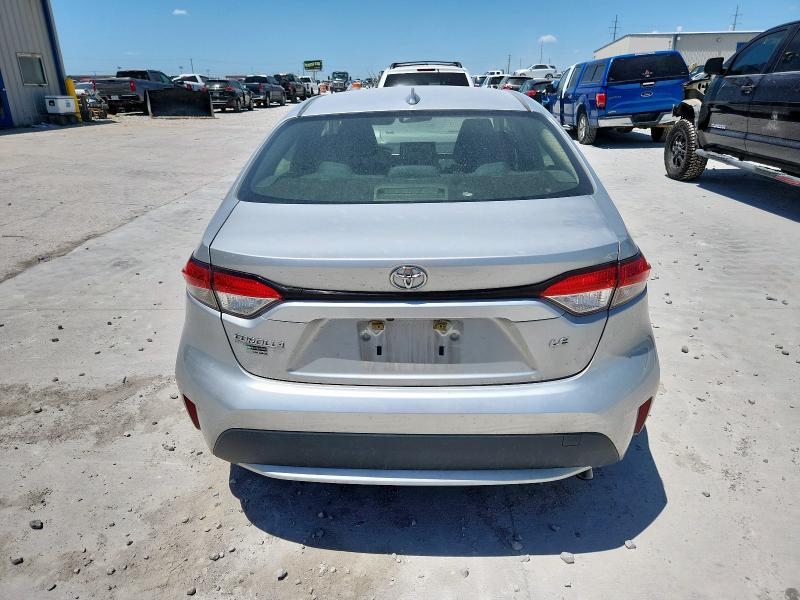 JTDEPRAE7LJ086681 - 2020 TOYOTA COROLLA LE 银色 照片 6