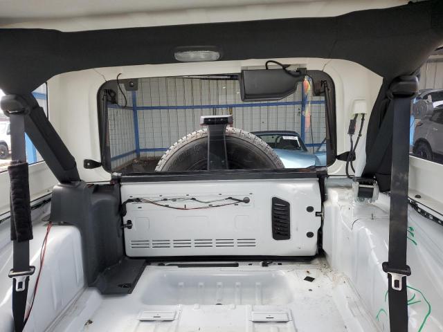 1C4BJWEG6GL138214 - 2016 JEEP WRANGLER U SAHARA თეთრი ფოტო 10