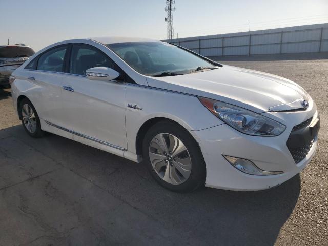 KMHEC4A48DA091861 - 2013 HYUNDAI SONATA HYBRID WHITE photo 4