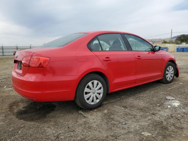 3VW2K7AJXDM262515 - 2013 VOLKSWAGEN JETTA BASE RED photo 3