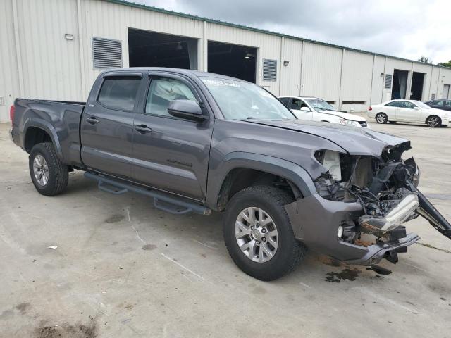 5TFDZ5BN2HX020038 - 2017 TOYOTA TACOMA DOUBLE CAB GRAY photo 4