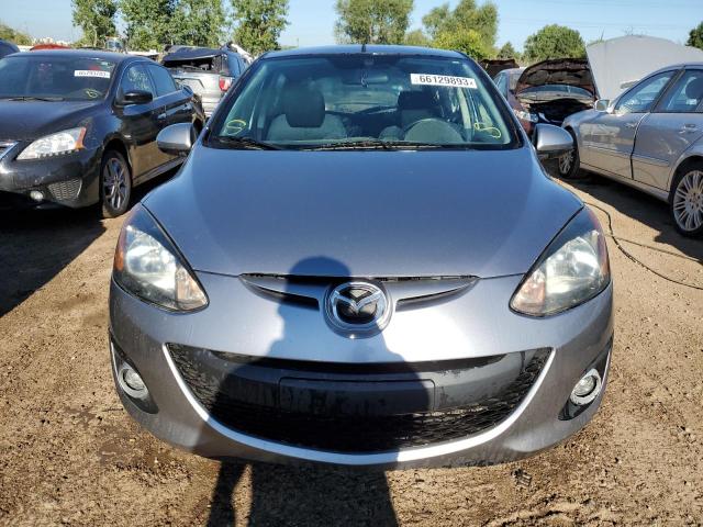 JM1DE1LY4D0161337 - 2013 MAZDA MAZDA2 GRAY photo 5