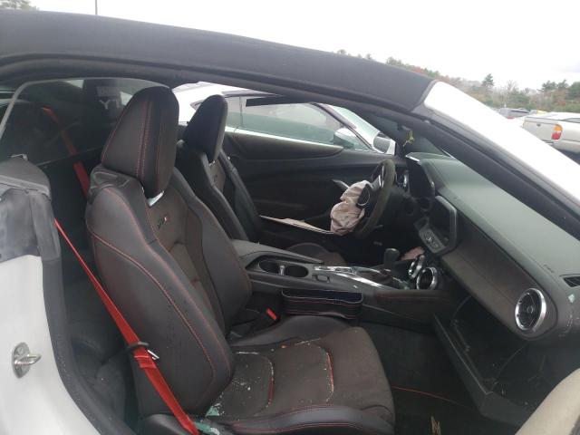 1G1FJ3D67H0203267 - 2017 CHEVROLET CAMARO ZL1 WHITE photo 5