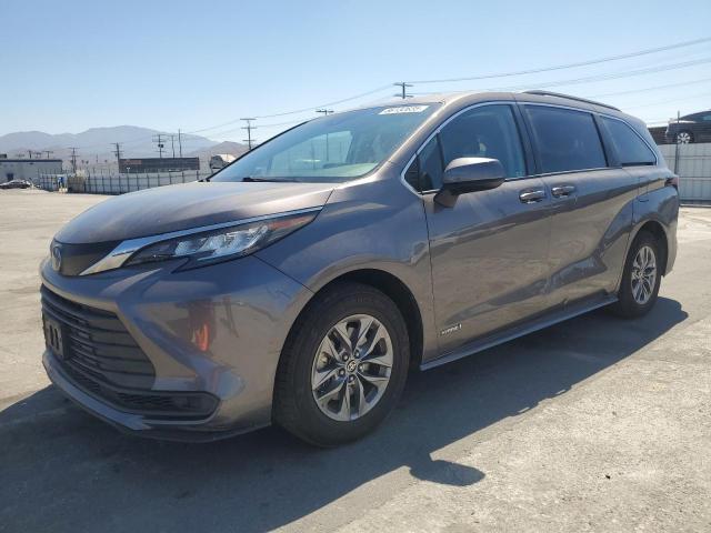 2021 TOYOTA SIENNA LE, 