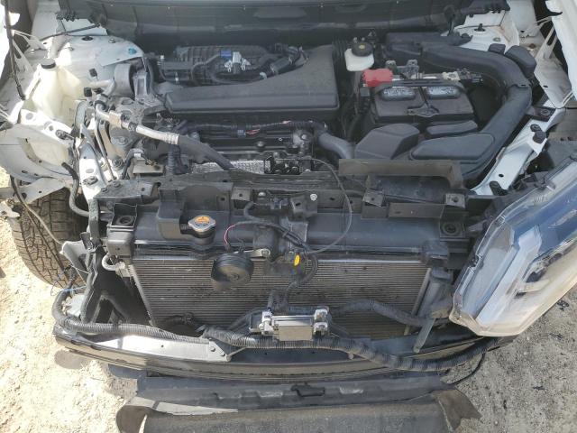 5N1AT2MV0JC817994 - 2018 NISSAN ROGUE S WHITE photo 12