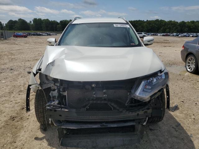 5N1AT2MV0JC817994 - 2018 NISSAN ROGUE S WHITE photo 5