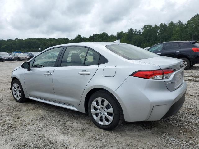 JTDBCMFE1S3092845 - 2025 TOYOTA COROLLA LE SILVER photo 2