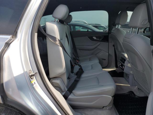 WA1LAAF74JD039540 - 2018 AUDI Q7 PREMIUM PLUS Srebrny zdjęcie 11