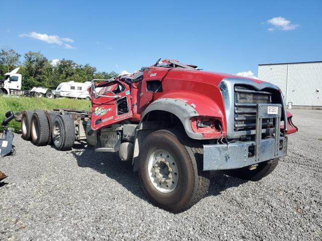 1M2AX07C2HM033971 - 2017 MACK 700 GU700 RED photo 1