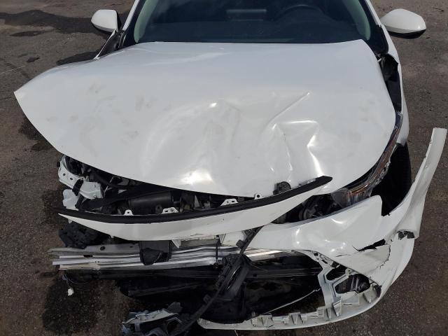 5YFEPMAEXNP342216 - 2022 TOYOTA COROLLA LE WHITE photo 11