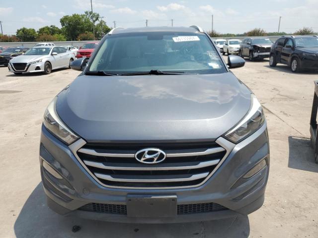 KM8J33A45JU647904 - 2018 HYUNDAI TUCSON SEL BLUE photo 5