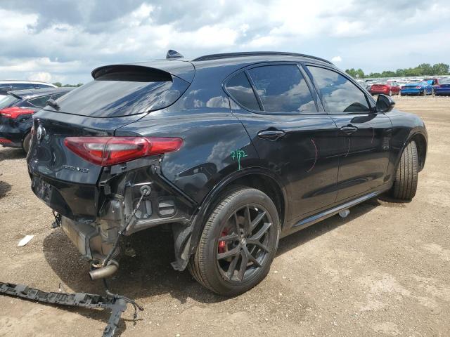 ZASPAKBN6M7D17334 - 2021 ALFA ROMEO STELVIO TI 黑色 照片 3