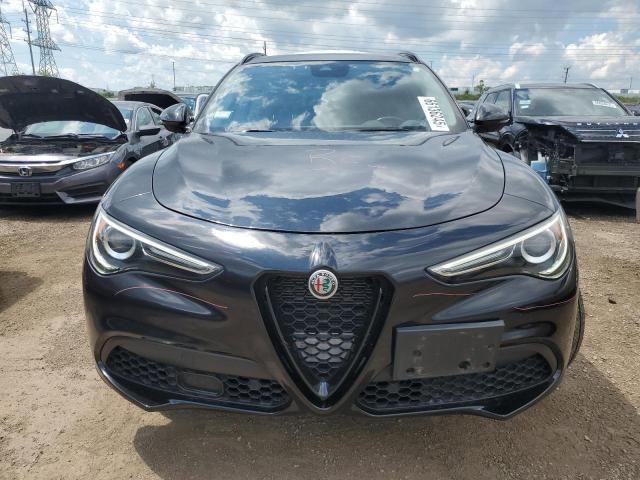 ZASPAKBN6M7D17334 - 2021 ALFA ROMEO STELVIO TI 黑色 照片 5