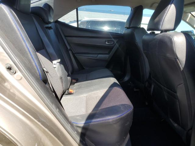 5YFBURHEXJP854504 - 2018 TOYOTA COROLLA L GRAY photo 10