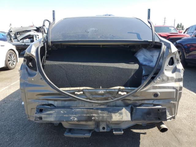 5YFBURHEXJP854504 - 2018 TOYOTA COROLLA L GRAY photo 6