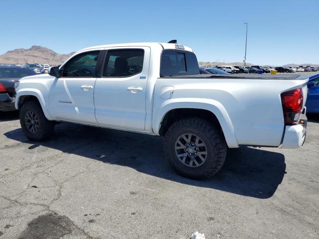 3TMCZ5AN5NM513999 - 2022 TOYOTA TACOMA DOUBLE CAB WHITE photo 2