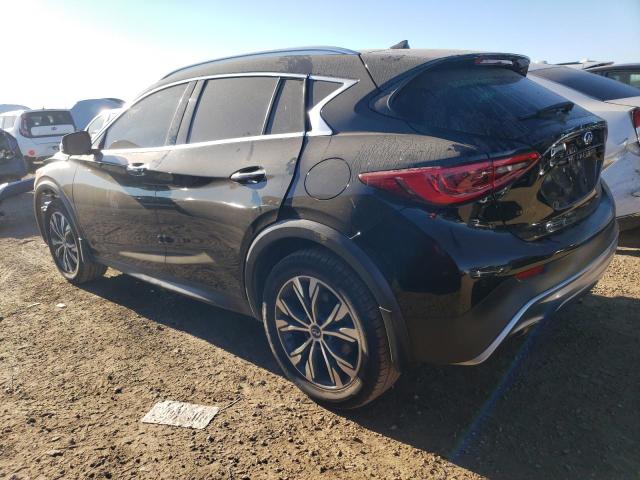 SJKCH5CR4JA055685 - 2018 INFINITI QX30 BASE أسود صورة 2