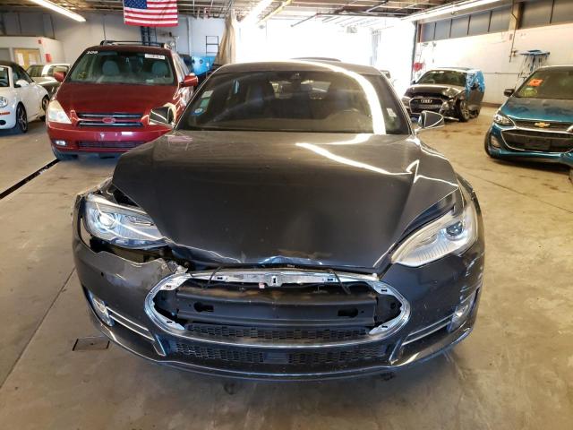 5YJSA1E29FF116362 - 2015 TESLA MODEL S Մոխրագույն լուսանկար 5