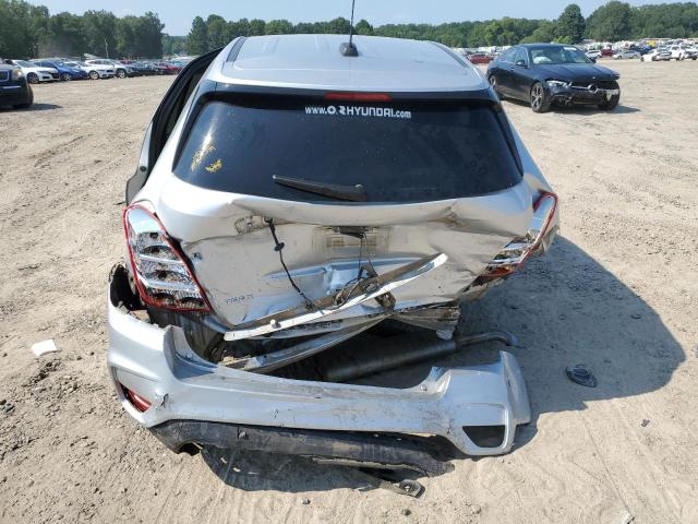 KL7CJKSB8LB035184 - 2020 CHEVROLET TRAX LS SILVER photo 6