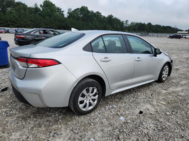 5YFB4MDE5PP018648 - 2023 TOYOTA COROLLA LE Silber Foto 3