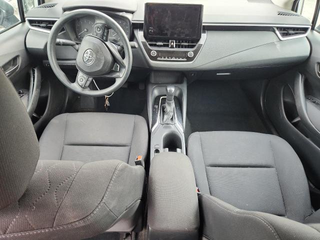 5YFB4MDE5PP018648 - 2023 TOYOTA COROLLA LE Silber Foto 8