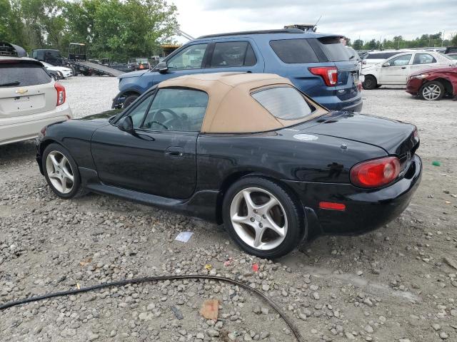 JM1NB353120221856 - 2002 MAZDA MX-5 MIATA BASE BLACK photo 2