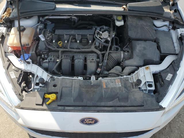 1FADP3K20JL319644 - 2018 FORD FOCUS SE WHITE photo 11