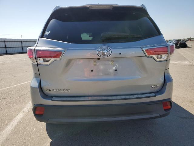 5TDKKRFH8GS145282 - 2016 TOYOTA HIGHLANDER XLE Արծաթագույն լուսանկար 6