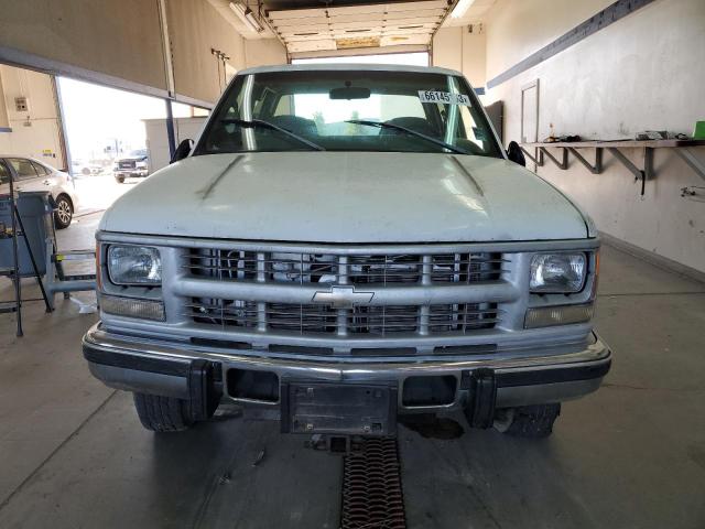 1GCGC33F5WF044296 - 1998 CHEVROLET CHEYENNE C3500 WHITE photo 5