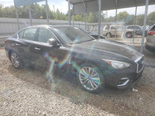 JN1EV7AR9JM438011 - 2018 INFINITI Q50 LUXE BLACK photo 4