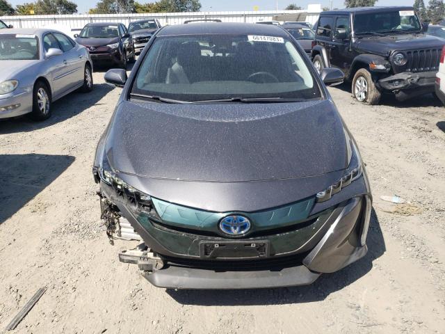 JTDKARFP1J3102289 - 2018 TOYOTA PRIUS PRIM 石墨色 照片 5