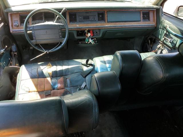 1LNLM81WXRY707667 - 1994 LINCOLN TOWN CAR EXECUTIVE GREEN photo 8