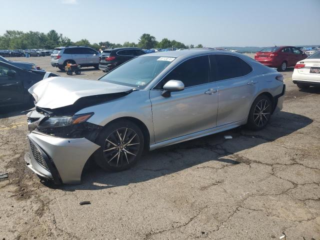 4T1G11AK4MU406696 - 2021 TOYOTA CAMRY SE SILVER photo 1