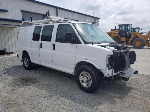 1GCWGAFP9J1196449 - 2018 CHEVROLET EXPRESS G2 თეთრი ფოტო 4