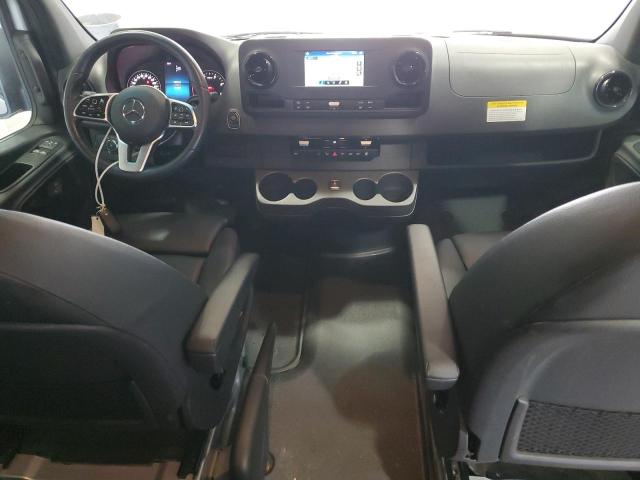 W1Z4EFHY1NP511755 - 2022 MERCEDES-BENZ SPRINTER 2500 SILVER photo 8