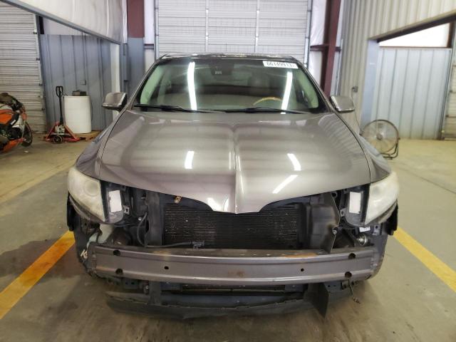 2LMHJ5ARXABJ04764 - 2010 LINCOLN MKT GRAY photo 5