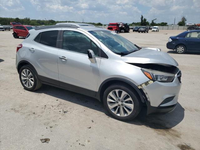 KL4CJASB6JB582720 - 2018 BUICK ENCORE PREFERRED SILVER photo 4
