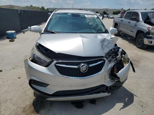 KL4CJASB6JB582720 - 2018 BUICK ENCORE PREFERRED SILVER photo 5