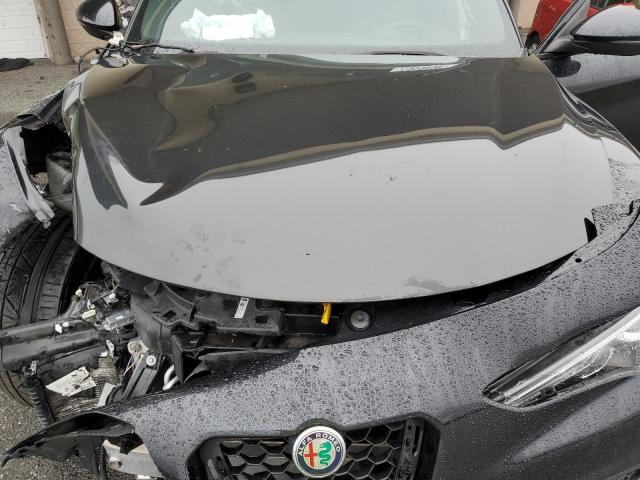 ZASFAKNN7J7B62411 - 2018 ALFA ROMEO STELVIO TI SPORT BLACK photo 12