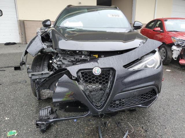 ZASFAKNN7J7B62411 - 2018 ALFA ROMEO STELVIO TI SPORT BLACK photo 5