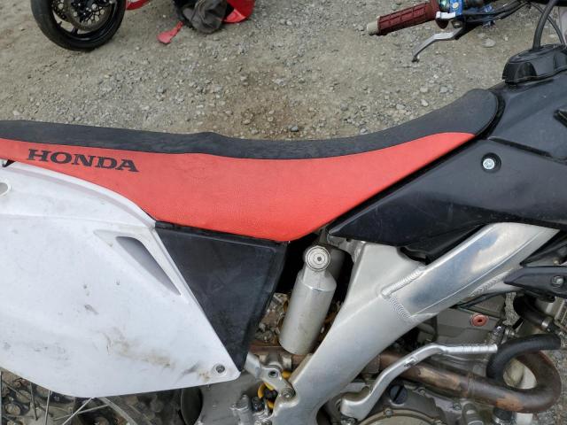 JH2ME10397M302304 - 2007 HONDA CRF250 R RED photo 5