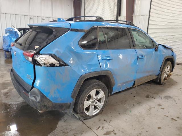 2T3RWRFV8LW093833 - 2020 TOYOTA RAV4 XLE BLUE photo 3