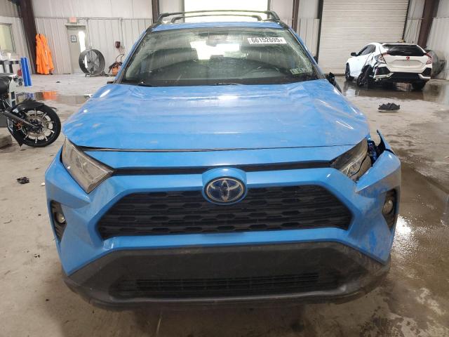 2T3RWRFV8LW093833 - 2020 TOYOTA RAV4 XLE BLUE photo 5