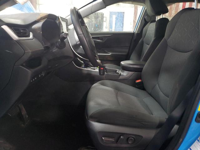 2T3RWRFV8LW093833 - 2020 TOYOTA RAV4 XLE BLUE photo 7
