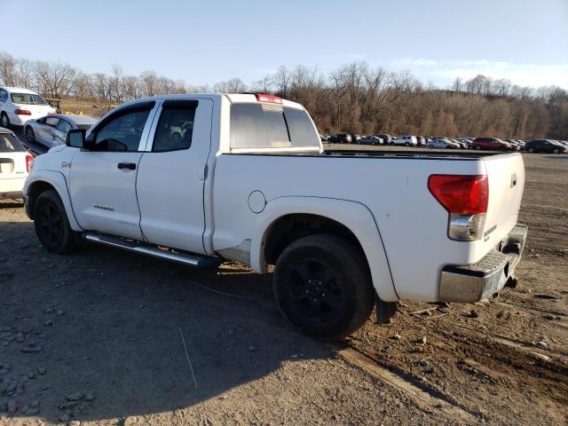 5TFBV54148X072073 - 2008 TOYOTA TUNDRA DOUBLE CAB WHITE photo 2